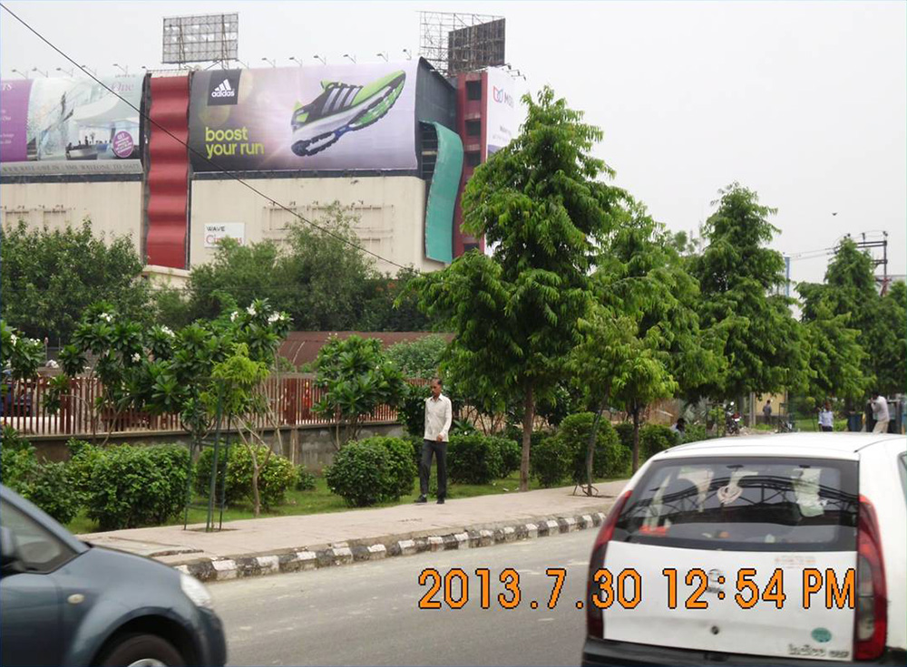 Wave-Mall-Noida-advertising-image15