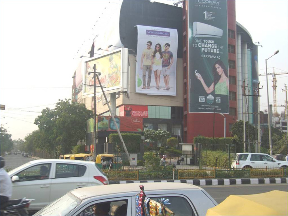 Wave-Mall-Noida-advertising-image24